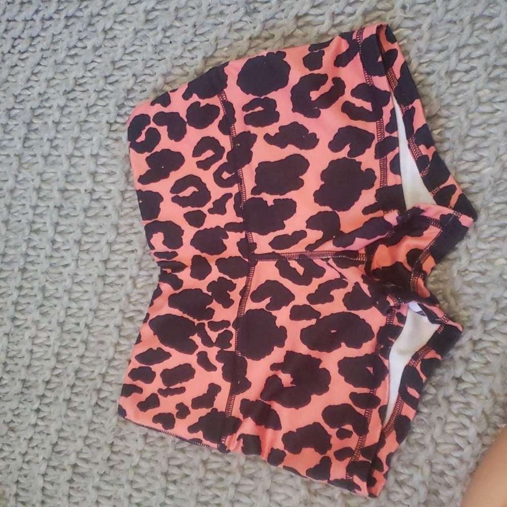 Fleo HRO Pink Leopard Shorts